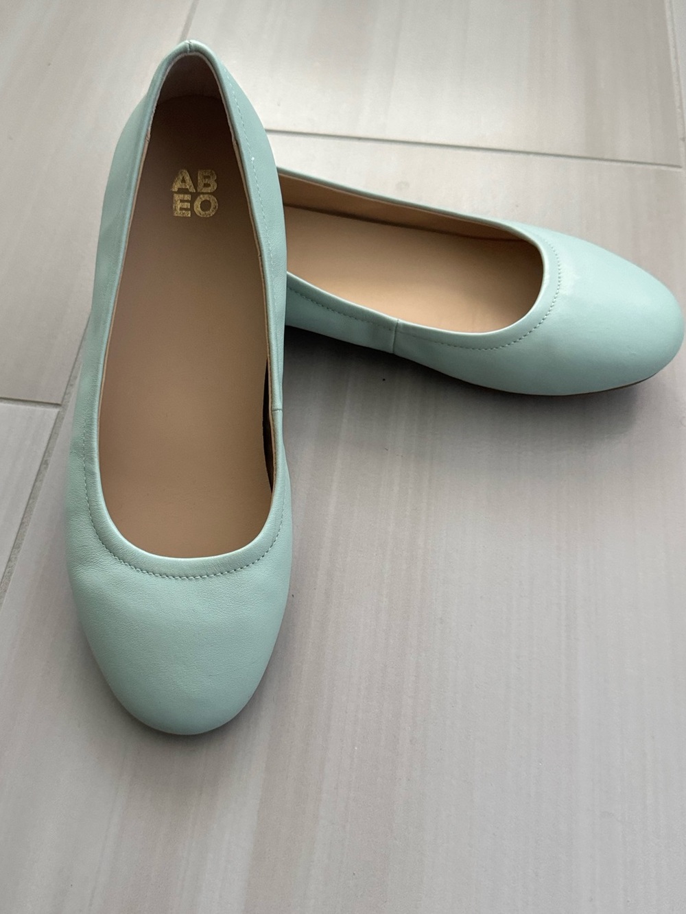 New ABEO Promenade Flat in Mint Leather womens size 8